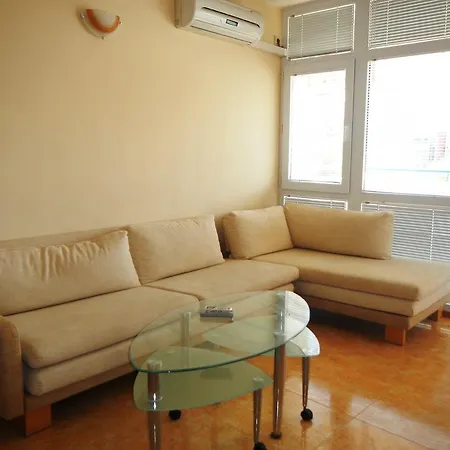 In Elit 3 Apartcomplex Napospart